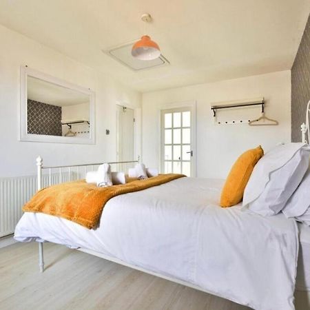 Royal Crescent View Apartment Bath Luaran gambar
