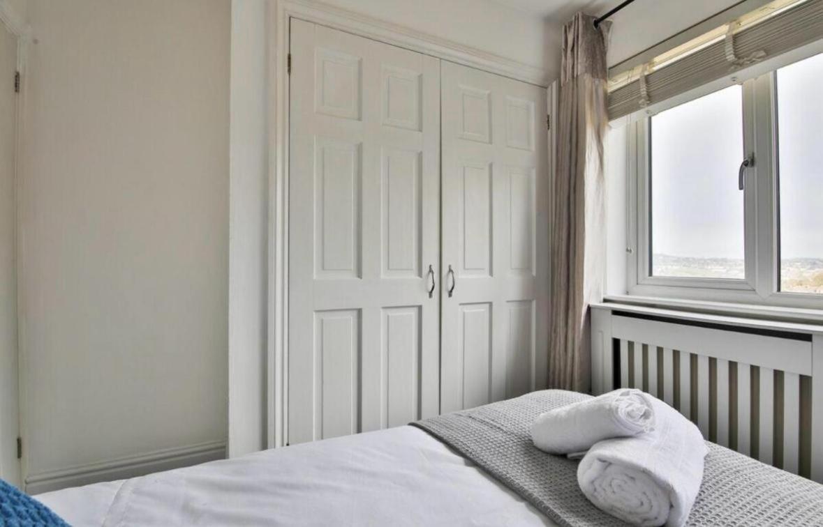 Royal Crescent View Apartment Bath Luaran gambar